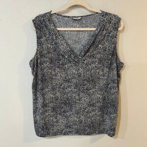 Tahari Women’s Lightweight Black White Sleeveless V-Neck Blouse Top Size 2X